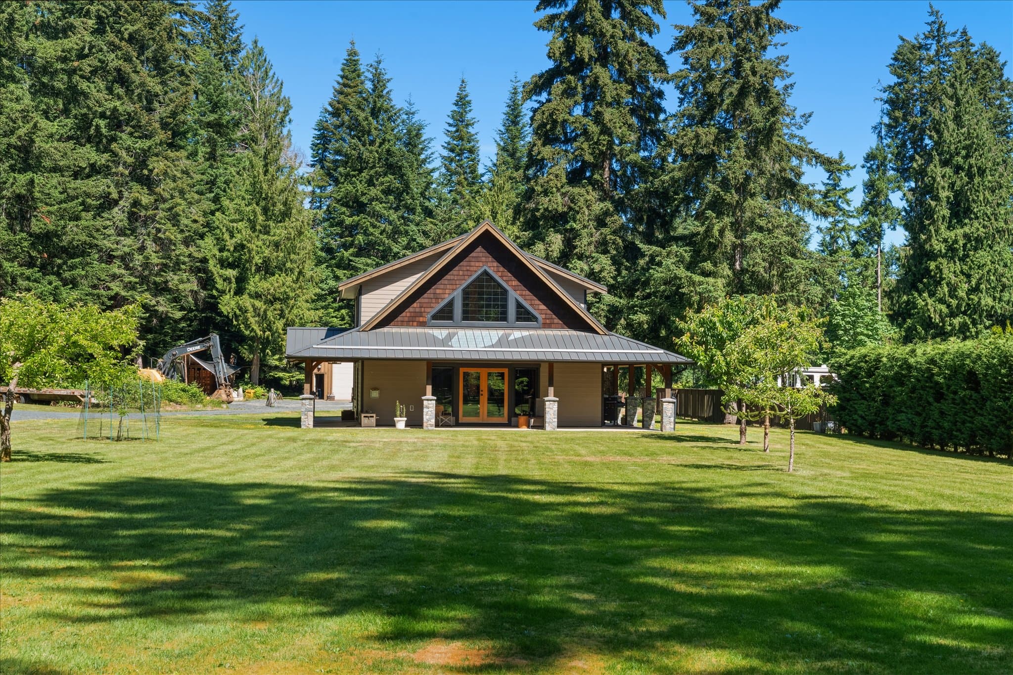 Exterior real estate photography in Fanny Bay, BC